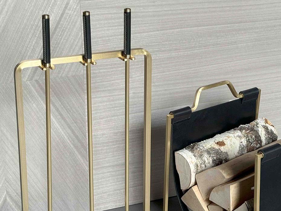 Каминный набор с дровницей FURNITEK FG-01117 матовая латунь