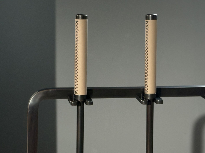 Каминный набор с дровницей FURNITEK FG-01119 чернёная латунь с полировкой