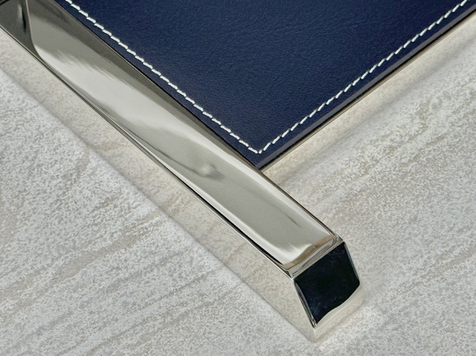 Напольная вешалка для одежды FURNITEK FG-092 из латуни и натуральной кожи полированный никель