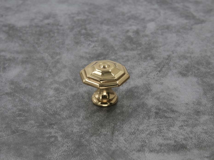 Мебельная ручка кнопка Enrico Cassina 145 полированная латунь