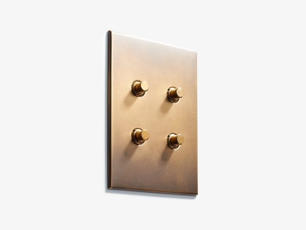 Выключатель Meljac M586 четырехклавишный Classique античная латунь