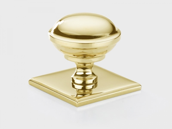 Мебельная ручка-кнопка Armac Martin Queslett полированная латунь