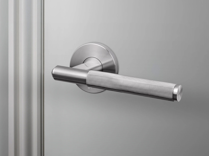 Дверная ручка на розетке Buster & Punch Linear RLH-071034 матовый хром