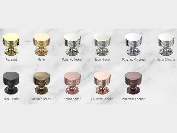 Дверная ручка на розетке Oliver Knights Shagreen LH латунь