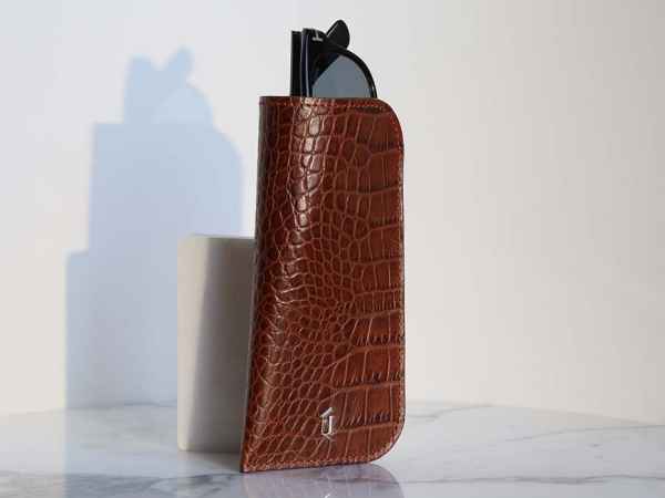 Очёчник из натуральной кожи